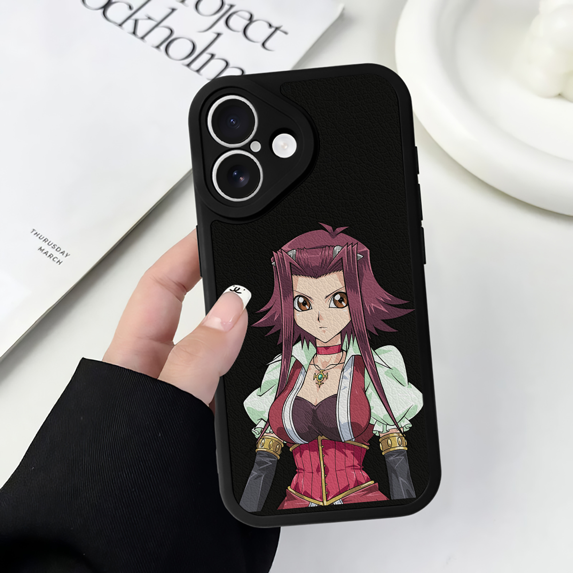 （画像用） 遊☆戯☆王 Yu-Gi-Oh! 【iPhone 16シリーズ対応】シリコンスマホケース（レザー調） 材質：シリコン